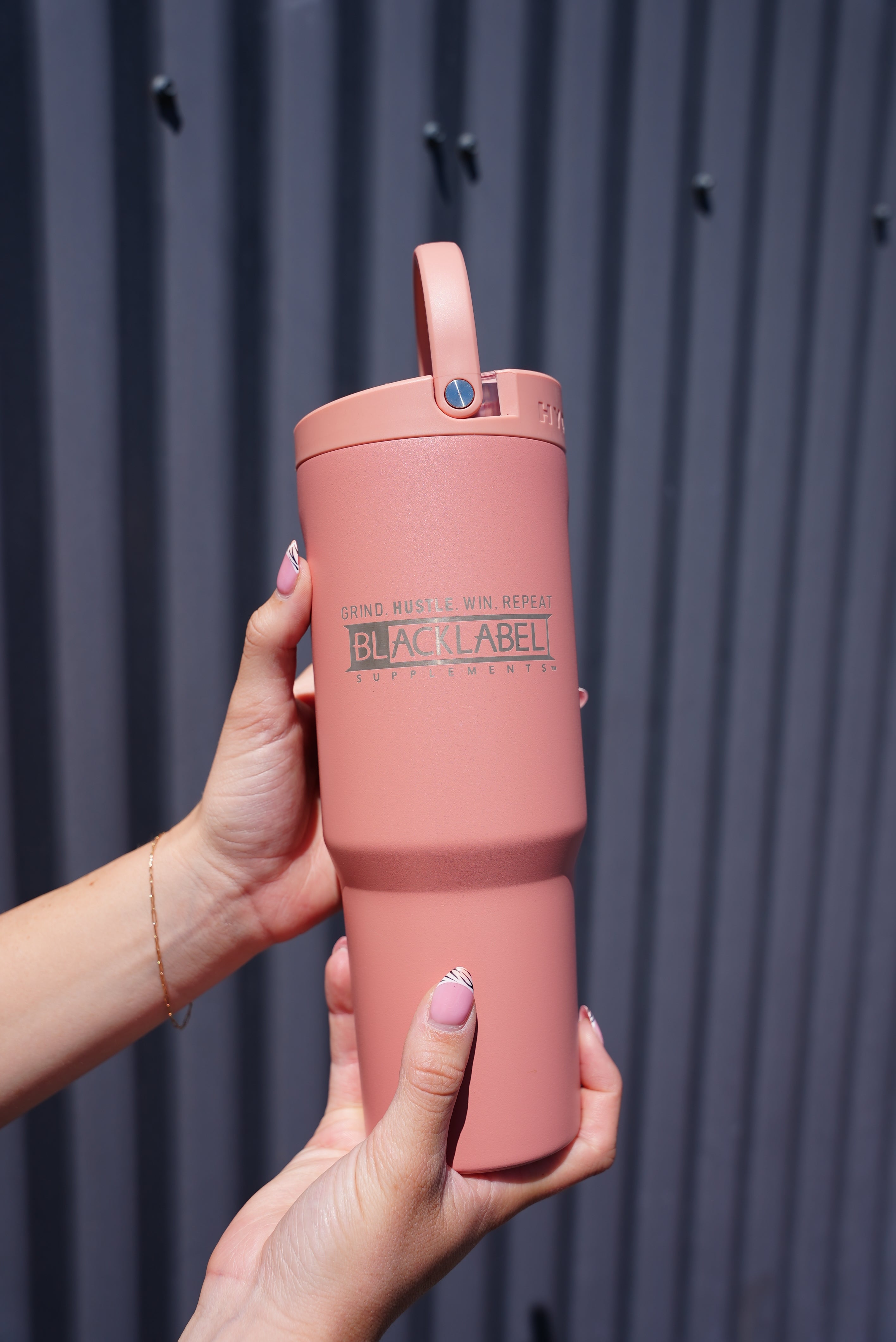 BLACKLABEL Supplements: HYDROJUG 32 OZ. SPORT CUP