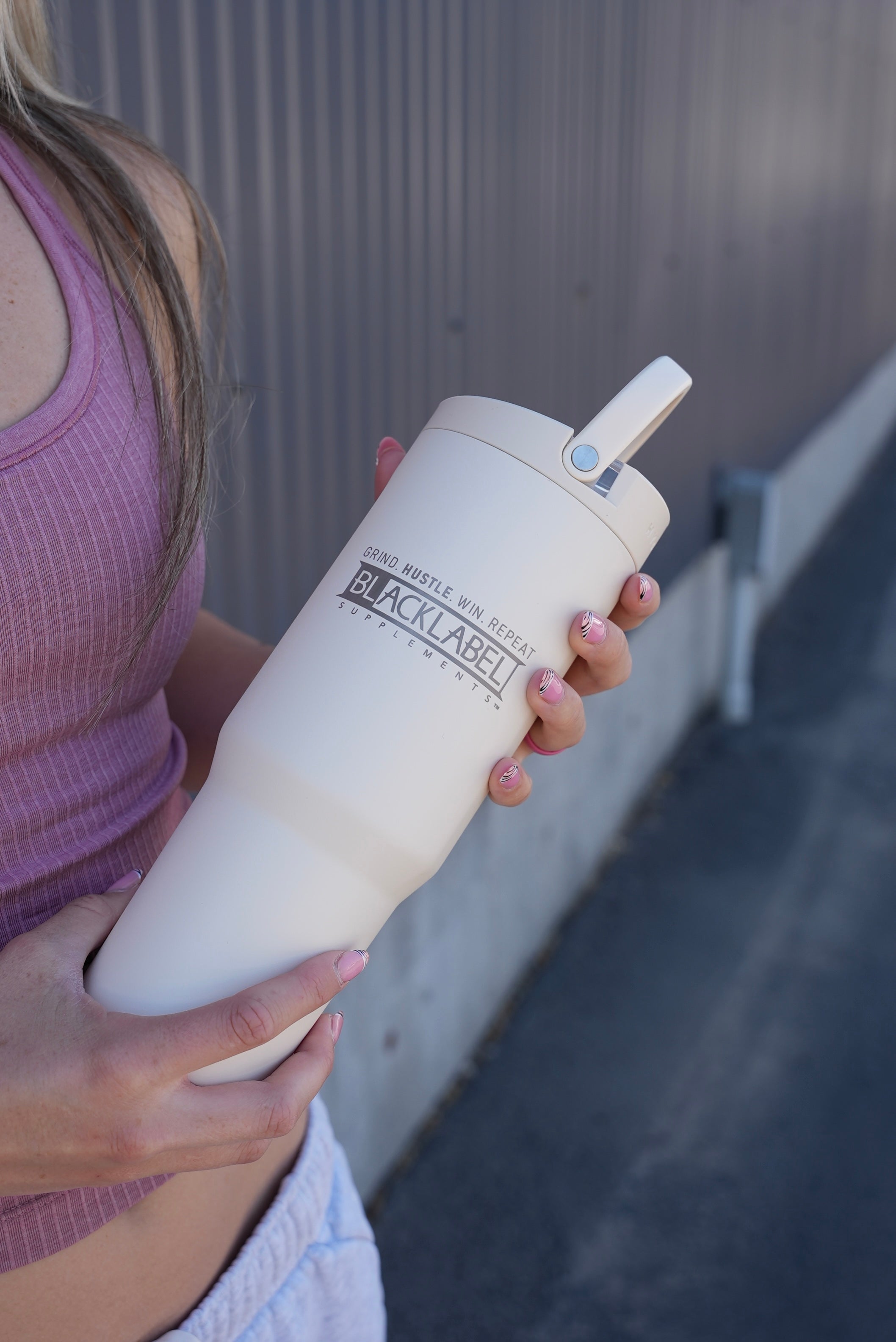BLACKLABEL Supplements: HYDROJUG 32 OZ. SPORT CUP